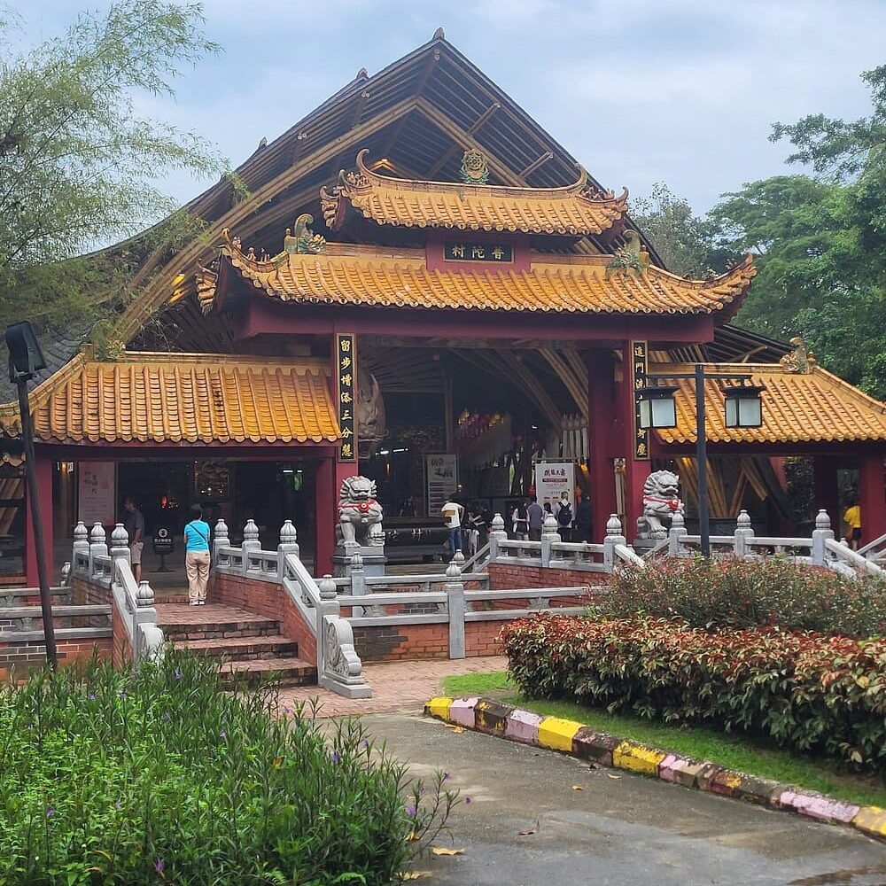 Putuo Village Temple at Kulai, a key sight on a private tour to Johor Bahru from Singapore.